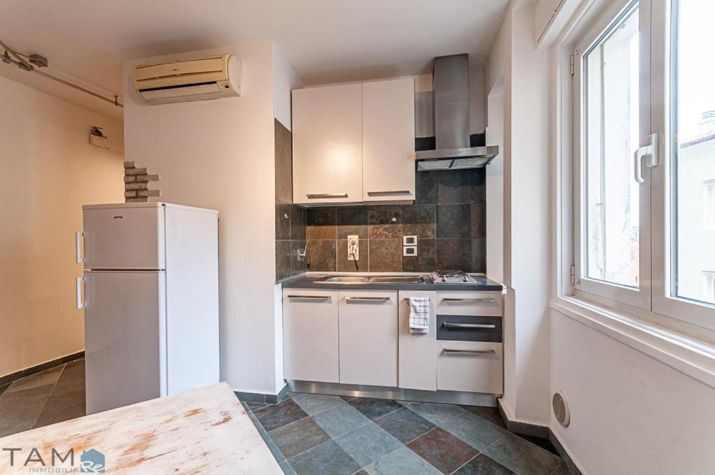 Dormire In Centro Trieste Studio Galleria 16 Екстер'єр фото
